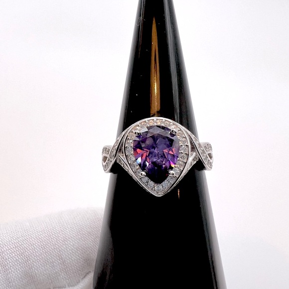 Sale $25 Firm! .925 Sterling Silver Simulated Amethyst Cz Ring - Picture 3 of 17